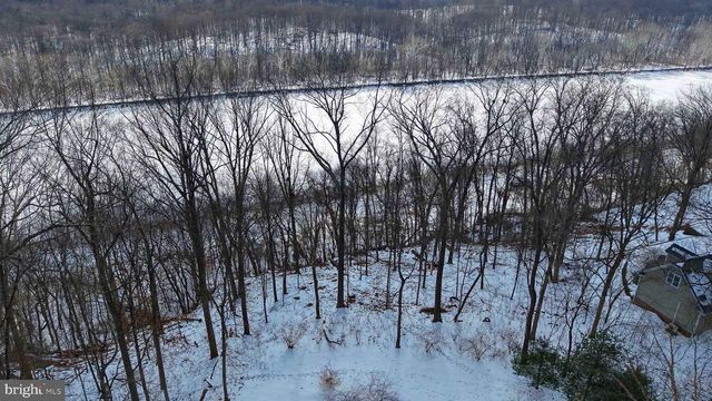 812 STEEPLE CHASE LN, Martinsburg, WV 25404