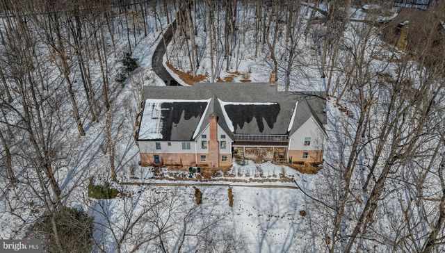 812 STEEPLE CHASE LN, Martinsburg, WV 25404