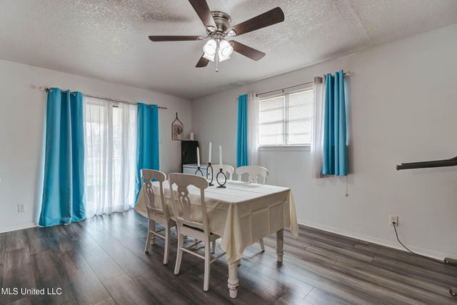 15829 Belmont Drive, Biloxi, MS 39532