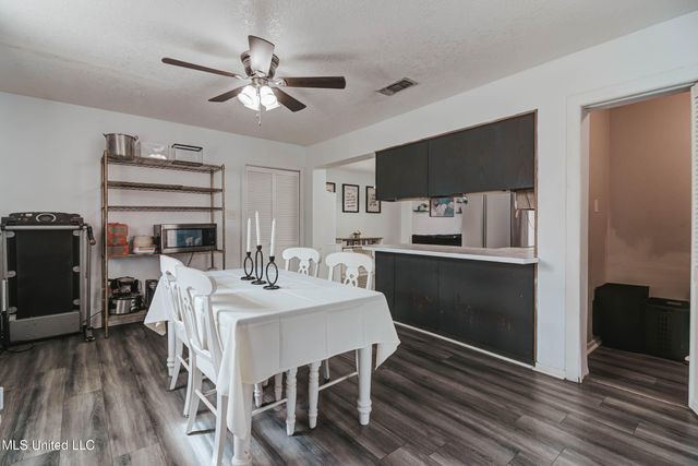 15829 Belmont Drive, Biloxi, MS 39532