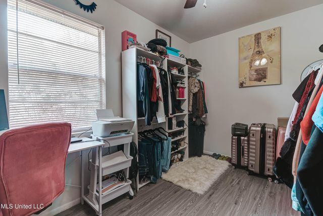 15829 Belmont Drive, Biloxi, MS 39532