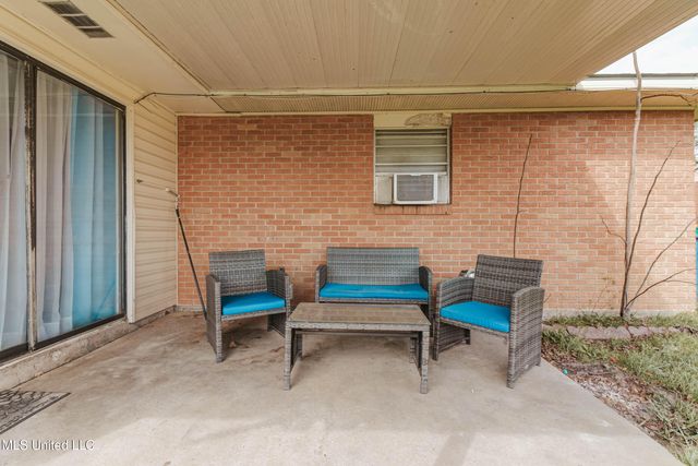 15829 Belmont Drive, Biloxi, MS 39532