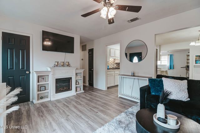 15829 Belmont Drive, Biloxi, MS 39532