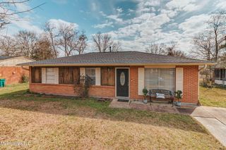 15829 Belmont Drive, Biloxi, MS 39532