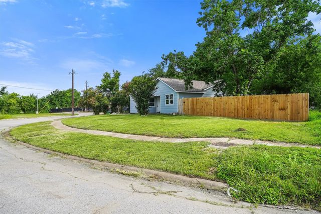1615 Hiller Street, Houston, TX 77015