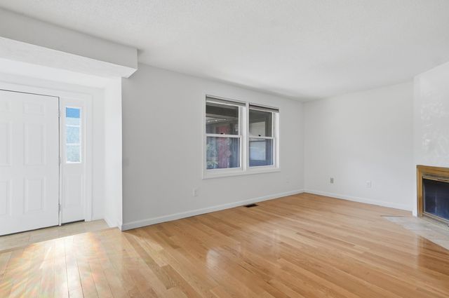 45 Stacey Circle, Windham, NH 03087