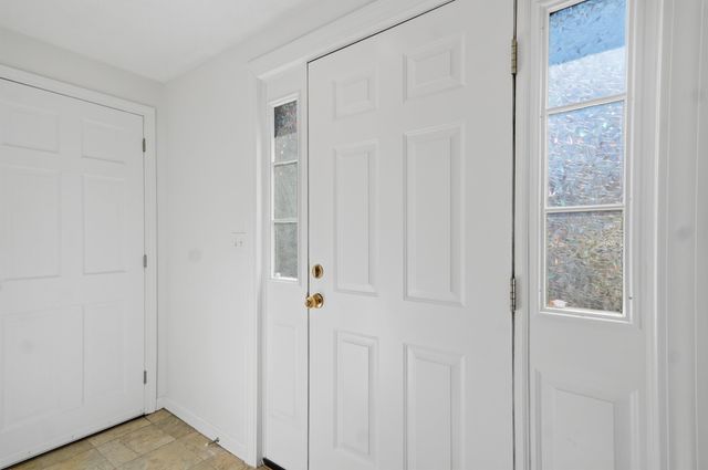 45 Stacey Circle, Windham, NH 03087