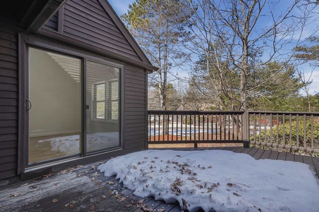 45 Stacey Circle, Windham, NH 03087