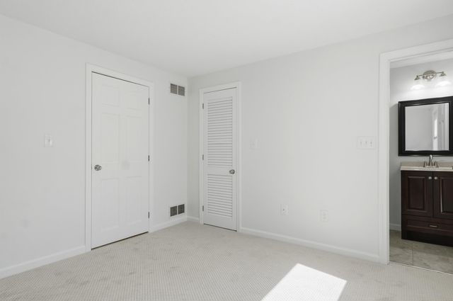 45 Stacey Circle, Windham, NH 03087