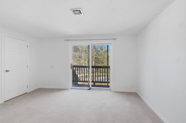 45 Stacey Circle, Windham, NH 03087