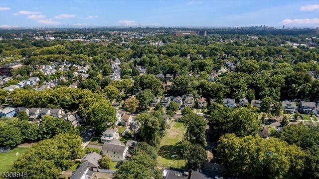 20 Midland Ave, Glen Ridge Boro Twp., NJ 07028