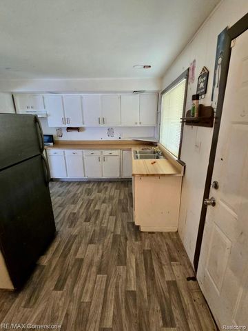 32257 Oscoda Court, Westland, MI 48186