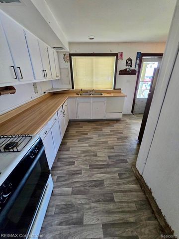 32257 Oscoda Court, Westland, MI 48186