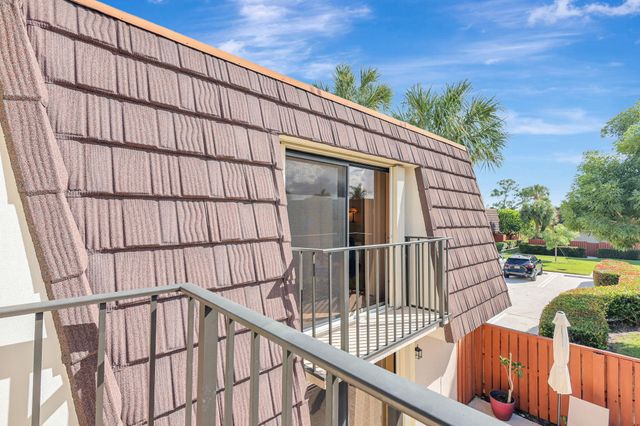 2332 23rd Court 57d, Jupiter, FL 33477