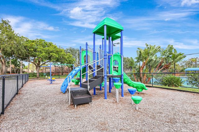 2332 23rd Court 57d, Jupiter, FL 33477