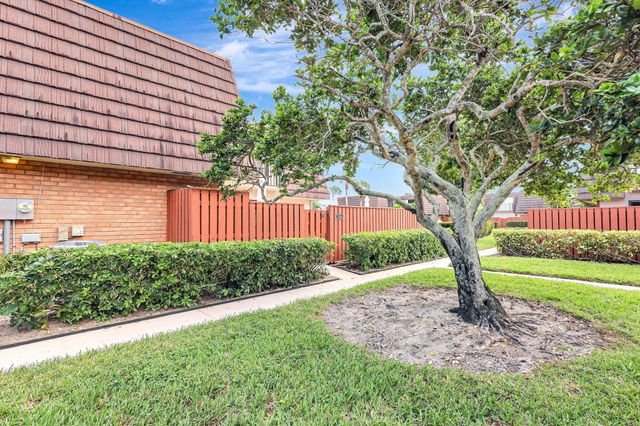 2332 23rd Court 57d, Jupiter, FL 33477
