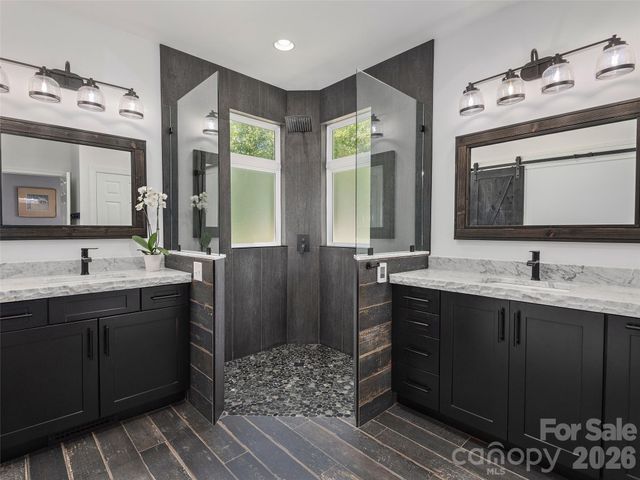 21 Dayflower Drive, Asheville, NC 28803