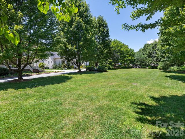 21 Dayflower Drive, Asheville, NC 28803