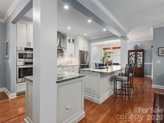 21 Dayflower Drive, Asheville, NC 28803