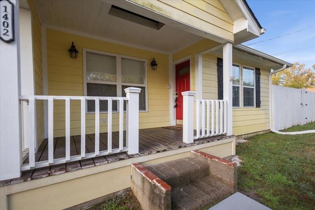 1402 Lawndale, Longview, TX 75604