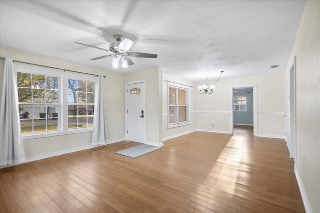 1402 Lawndale, Longview, TX 75604