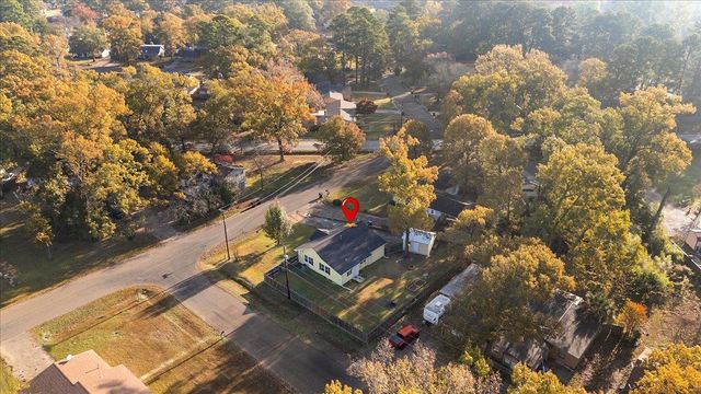 1402 Lawndale, Longview, TX 75604