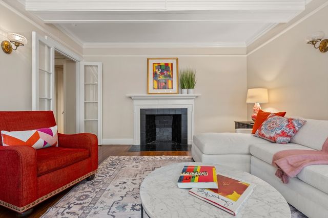 192 Commonwealth Ave 2, Boston, MA 02116