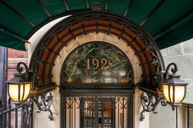 192 Commonwealth Ave 2, Boston, MA 02116