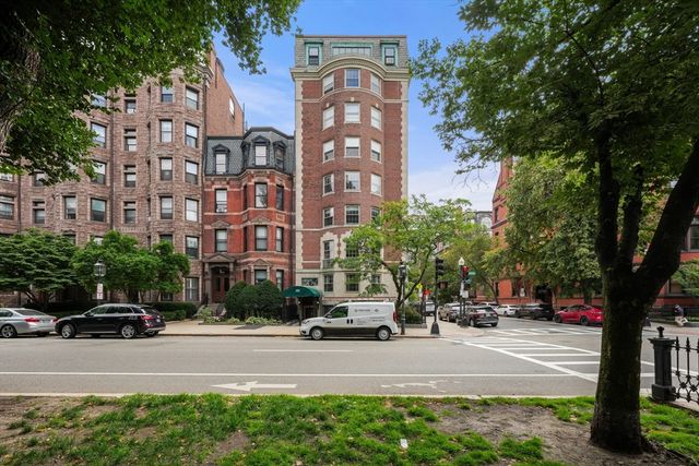 192 Commonwealth Ave 2, Boston, MA 02116