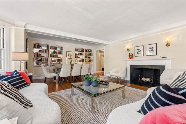 192 Commonwealth Ave 2, Boston, MA 02116