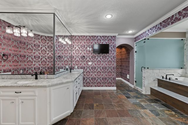 10933 Lake Forest Drive, Conroe, TX 77384