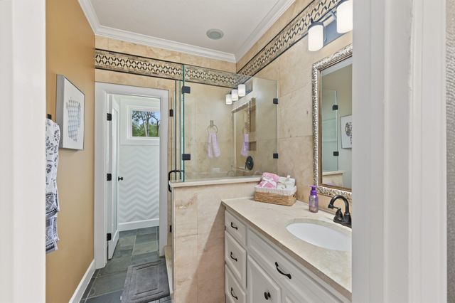 10933 Lake Forest Drive, Conroe, TX 77384