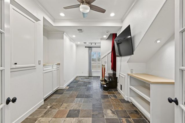 10933 Lake Forest Drive, Conroe, TX 77384