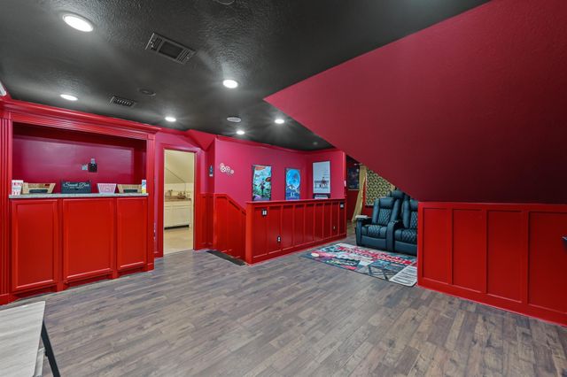 10933 Lake Forest Drive, Conroe, TX 77384