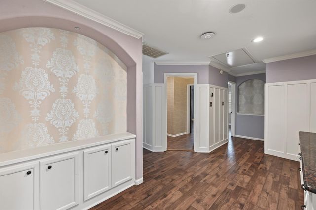 10933 Lake Forest Drive, Conroe, TX 77384