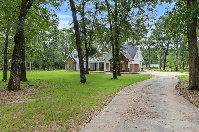 10933 Lake Forest Drive, Conroe, TX 77384