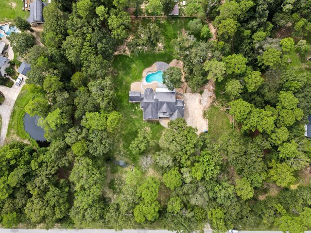 10933 Lake Forest Drive, Conroe, TX 77384