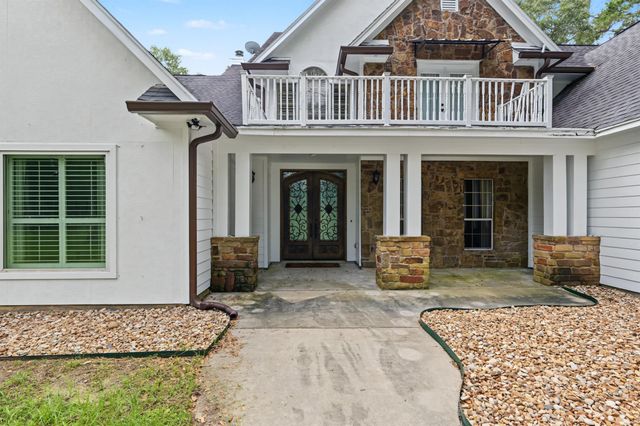 10933 Lake Forest Drive, Conroe, TX 77384
