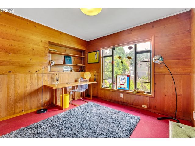4235 Se WOODWARD St, Portland, OR 97206
