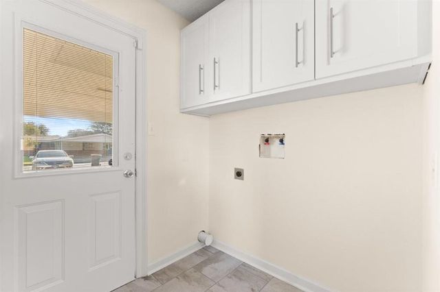 230 Crestwood Lane, Lake Charles, LA 70605