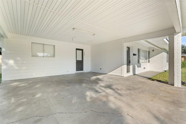 230 Crestwood Lane, Lake Charles, LA 70605