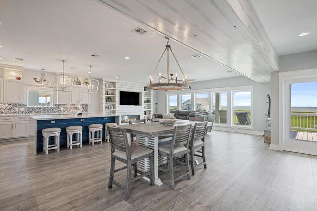 3701 Biscayne Beach Road, Port Bolivar, TX 77650