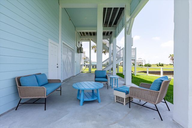 3701 Biscayne Beach Road, Port Bolivar, TX 77650