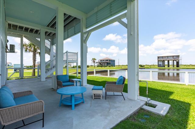 3701 Biscayne Beach Road, Port Bolivar, TX 77650