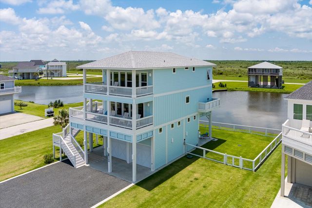 3701 Biscayne Beach Road, Port Bolivar, TX 77650