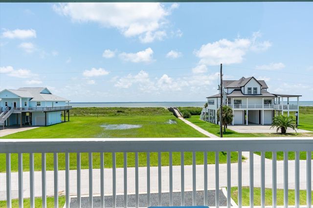 3701 Biscayne Beach Road, Port Bolivar, TX 77650