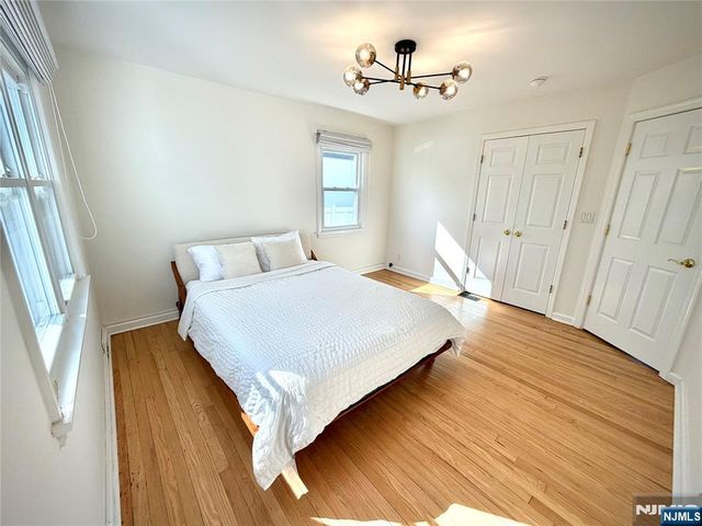 9 Pleasant Avenue, Tenafly, NJ 07670