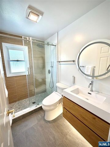 9 Pleasant Avenue, Tenafly, NJ 07670