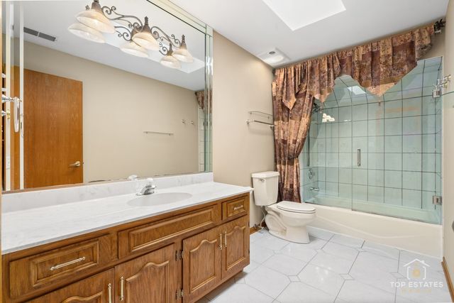 13124 W Beaver Lake Drive, Homer Glen, IL 60491