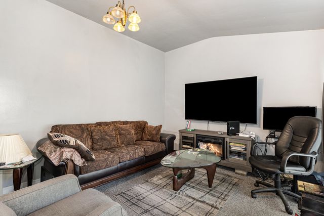 1433 Burnham Avenue, Calumet City, IL 60409